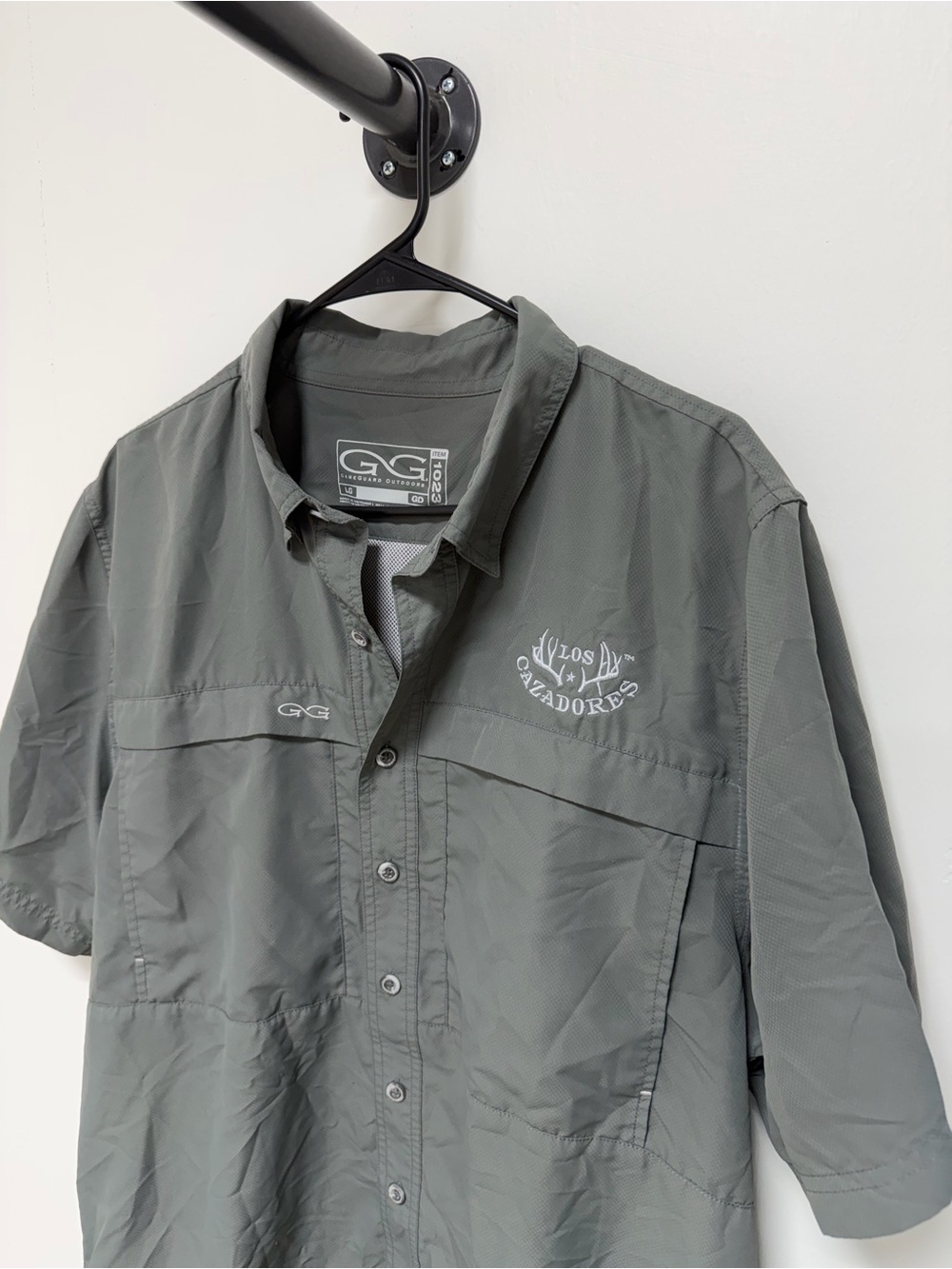 GameGuard Los Cazadores Men’s Large Gray Short Sleeve Outdoor Shirt